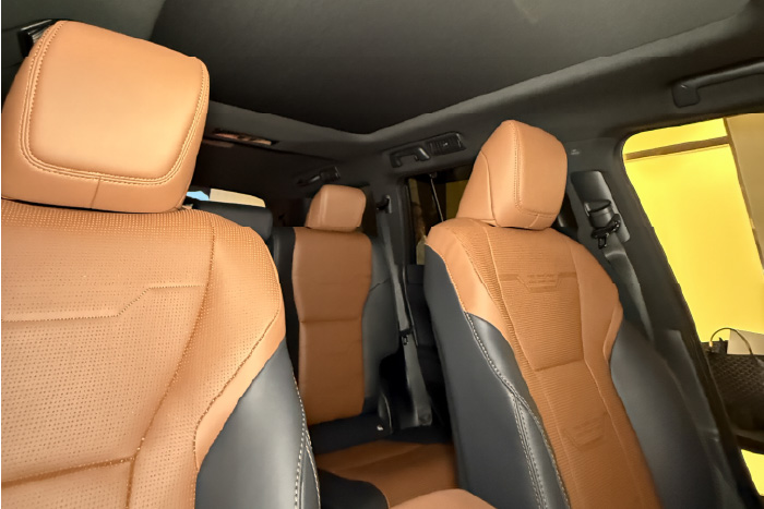 レクサス lexus GX GX550 gx550 550 レクサスGX レクサスGX550 5人 7人 バージョンL version L オーバートレイル オーバートレイル+ OVERTRAIL モデリスタ カスタム V6 3.5Lツインターボエンジン スクエア フェンダー エアロ リアスポイラー 22インチタイヤホイール 265/50R22 リム幅 7.5J TWS製 エクスパー EX-FL 鍛造 22インチホイール ミシュランパイロットスポーツ SP4 エアバルブ センターキャップ ムーンデザート テレーンカーキマイカメタリック ターボエンジン AWD シャトー オフロード オンロード アウトドア フロアマット 足元マット ラゲッジ ラゲージ トランク カーゴ 専用 設計 アルティジャーノ 社外品 カバー 保護 マット マーキュリーグレーマイカ ソニッククォーツ ソニックチタニウム チタニウムカーバイドグレー グラファイトブラックガラスフレーク テレーンカーキマイカメタリック ディープブルーマイカ サドルタン オート電動格納式 ステップ アルティジャーノ 高級 おしゃれ かっこいい セミアニリン