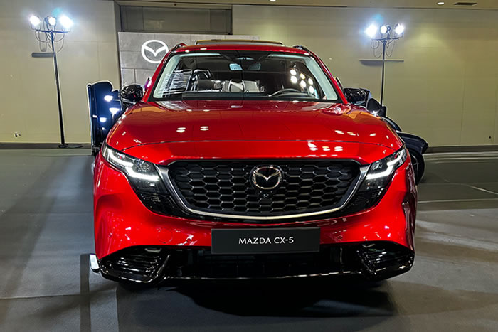 大阪モーターショー 大阪モビリティーショー ジャパンモビリティショー 2025 Japan Mobility Show マツダ CX-5 新型 cx5 MAZDA ソウルレッド