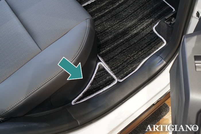 新型RAV4 RAV4 60系 Z ハイブリッド アドベンチャー フルモデルチェンジ 車種専用設計 フロアマット 社外品 ラゲッジマット トランク 荷室 積載 汚れ 傷 キズ 保護 カバー 高級 ラバー 防水 車内 保護 マット 内装 カスタム アウトドア キャンプ