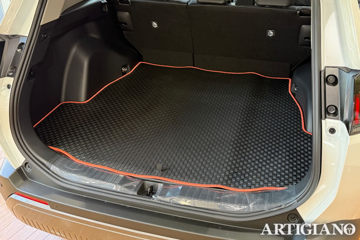 新型RAV4 RAV4 60系 Z ハイブリッド アドベンチャー フルモデルチェンジ 車種専用設計 フロアマット 社外品 ラゲッジマット トランク 荷室 積載 汚れ 傷 キズ 保護 カバー 高級 ラバー 防水 車内 保護 マット 内装 カスタム アウトドア キャンプ