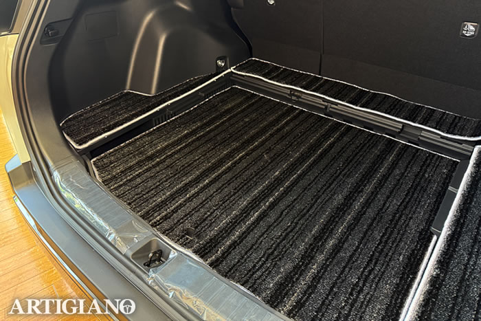 新型RAV4 RAV4 60系 Z ハイブリッド アドベンチャー フルモデルチェンジ 車種専用設計 フロアマット 社外品 ラゲッジマット トランク 荷室 積載 汚れ 傷 キズ 保護 カバー 高級 ラバー 防水 車内 保護 マット 内装 カスタム アウトドア キャンプ