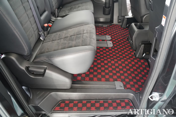 新型デリカD5 D:5 デリカD5 新型デリカ マイナーチェンジ 2026 1月 フロアマット ラゲッジマット 車種専用設計 アルティジャーノ G パワーパッケージ P M アーバンギア ブラックエディション シャモニー ジャスパー 寒冷地 デリ丸 汚れ防止 キズ 傷 保護 カバー 敷く 運転席 ロングラゲッジマット ステップ ドアポケット