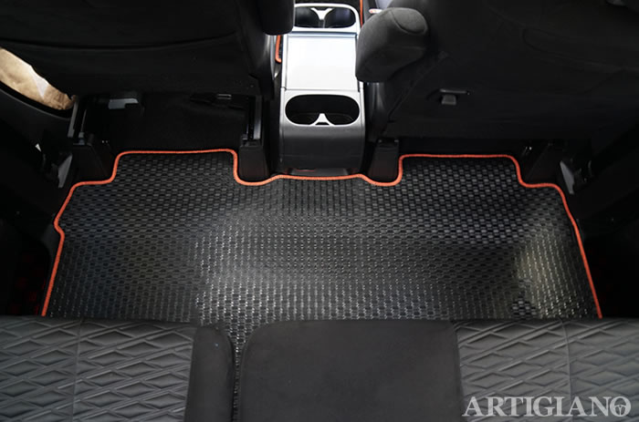 新型デリカD5 D:5 デリカD5 新型デリカ マイナーチェンジ 2026 1月 フロアマット ラゲッジマット 車種専用設計 アルティジャーノ G パワーパッケージ P M アーバンギア ブラックエディション シャモニー ジャスパー 寒冷地 デリ丸 汚れ防止 キズ 傷 保護 カバー 敷く 運転席 ロングラゲッジマット ステップ ドアポケット