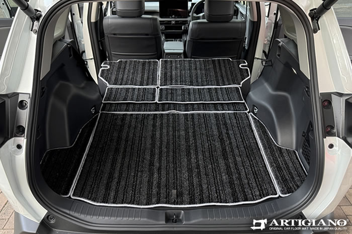 新型RAV4 RAV4 60系 Z ハイブリッド アドベンチャー プラグインハイブリッド PHEV GRSPORT GRスポーツ フルモデルチェンジ 車種専用設計 フロアマット 社外品 ラゲッジマット トランク 荷室 積載 汚れ 傷 キズ 保護 カバー 高級 ラバー 防水 車内 保護 マット 内装 カスタム アウトドア キャンプ