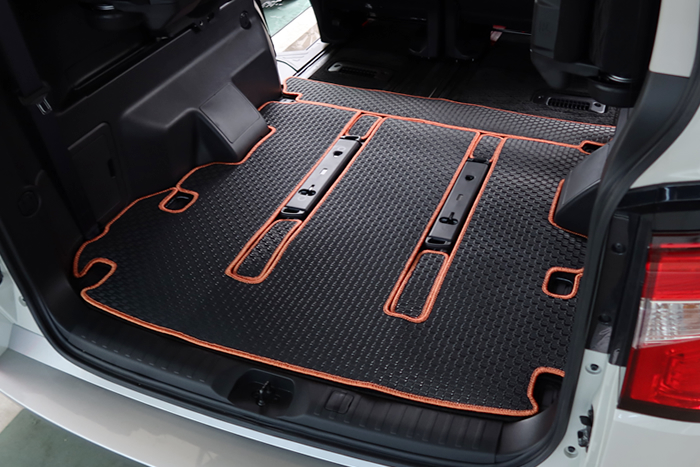 新型デリカD5 D:5 デリカD5 新型デリカ マイナーチェンジ 2026 1月ラグ ラゲッジマット 車種専用設計 アルティジャーノ アーバンギア ブラックエディション シャモニー ジャスパー 汚れ防止 キズ 傷 保護 カバー 敷く 運転席 ロングラゲッジマット