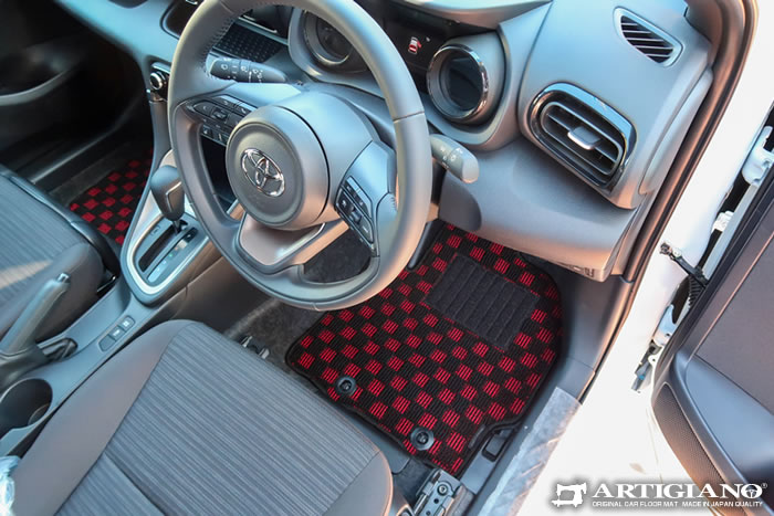 ヤリス 新型ヤリス yaris Z ハイブリッド ガソリン 2WD e-foue G X ウルバーノ AT MT U XBパッケージ 社外品 フロアマット ラゲッジ ラゲージ トランク 汚れ防止