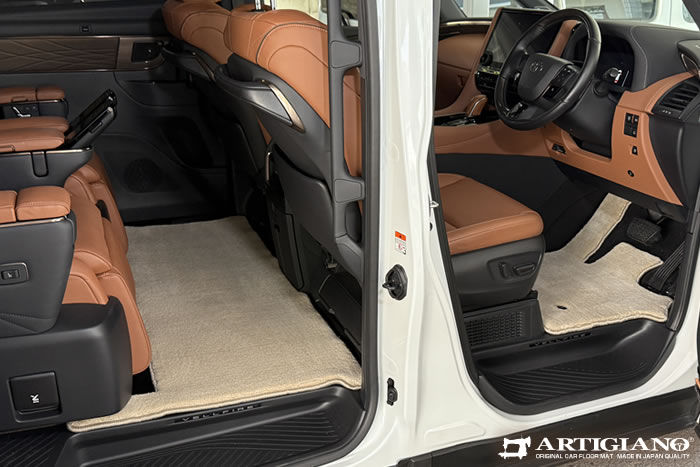 40ヴェルファイアのエグゼクティブラウンジに極み生地を装着