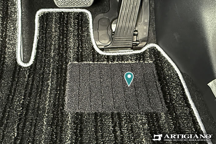 RAV4PHEV専用運転席マットのヒールパッド