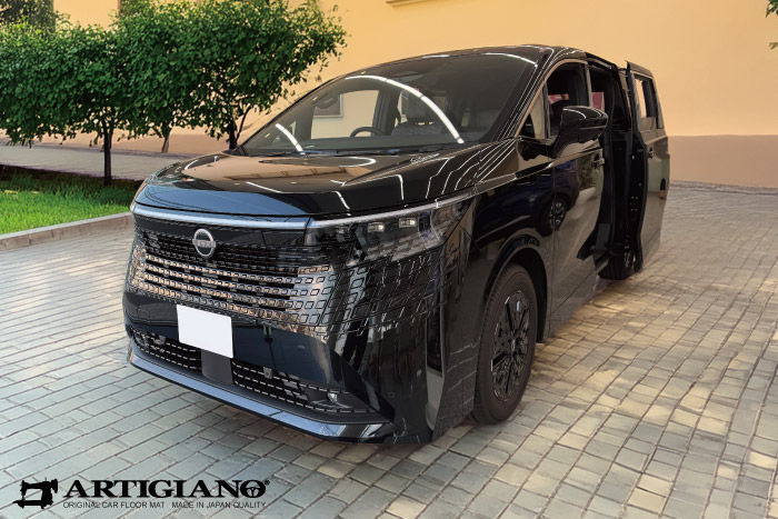 エルグランド新型E53専用フロアマットを開発中