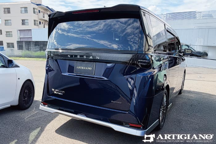 新型エルグランドE53オーテックのステアリング